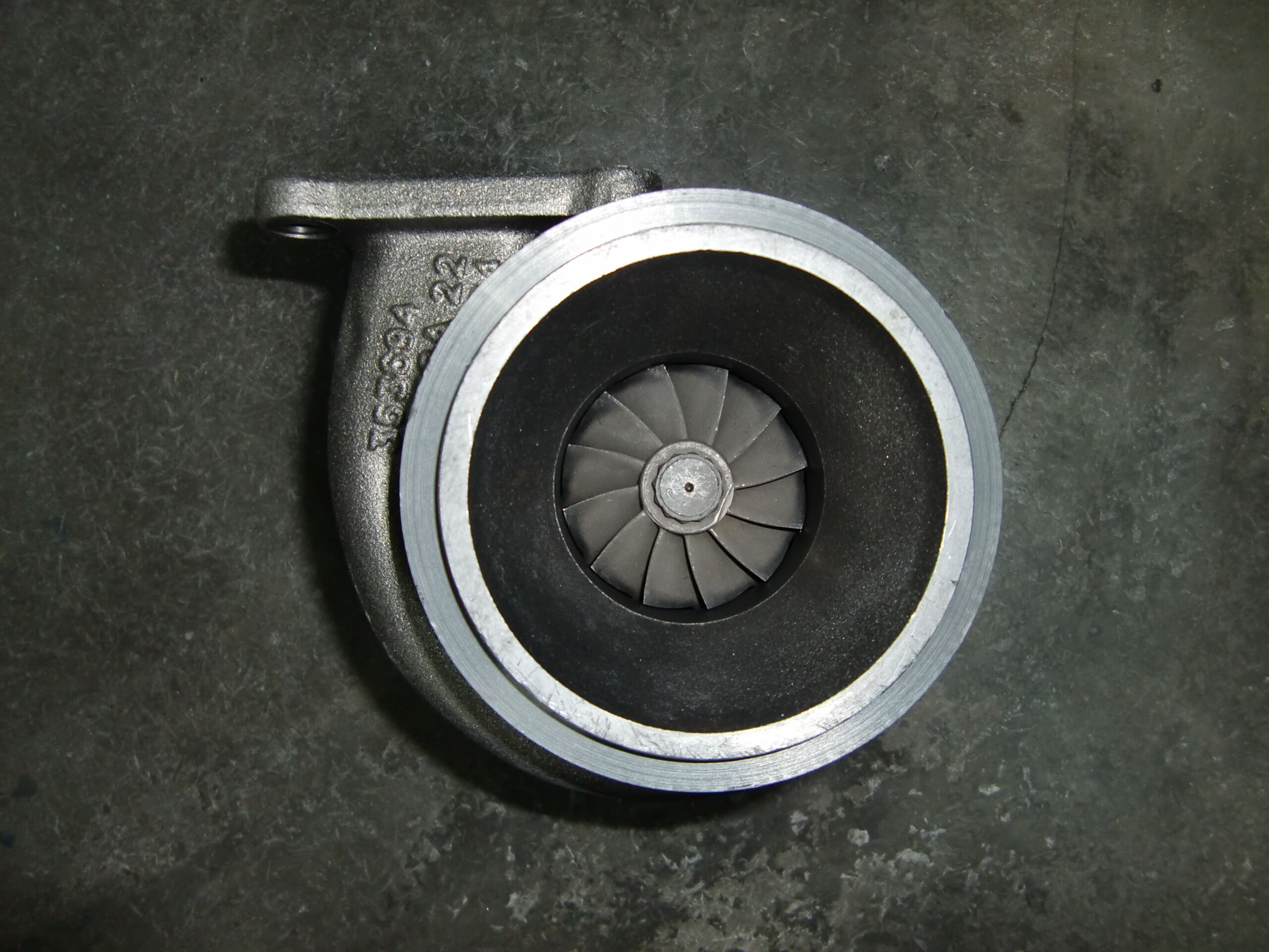 M11 turbocharger hx55 3590044 3590045 3536995 3536996 - Image 4