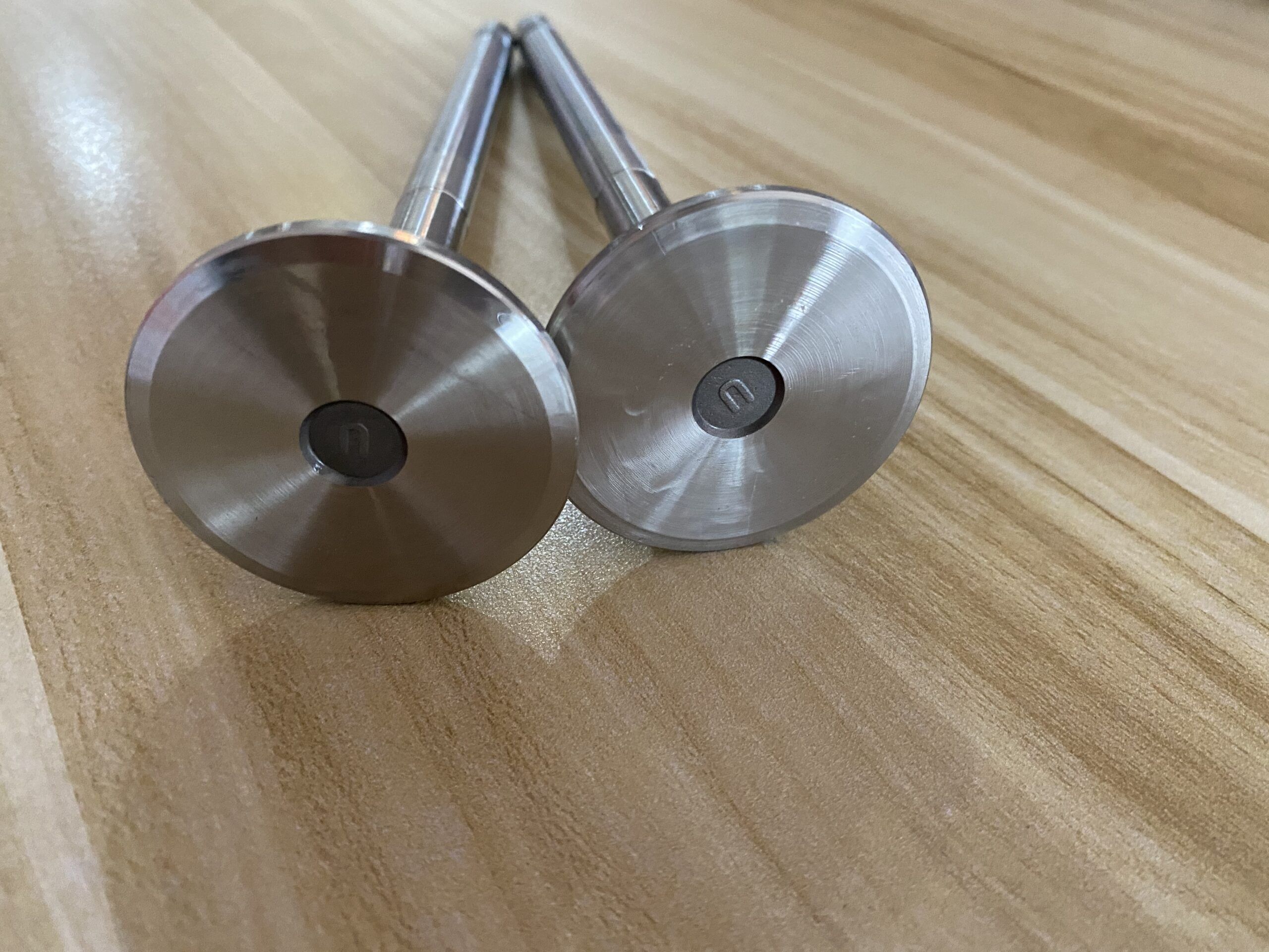 NT855 Exhaust Valve 145701 3040830 - Image 4